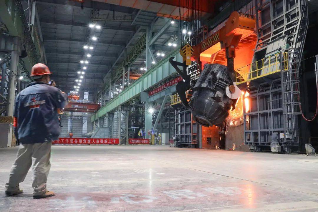 南钢股份获得实用新型专利授权：“一种LF精炼炉炉盖及炉盖加料口防喷溅装置”