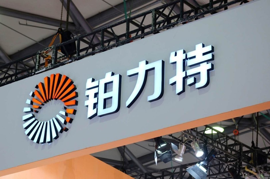 铂力特获得发明专利授权：“一种适用于双向铺粉稳定流场的控制装置及控制方法”