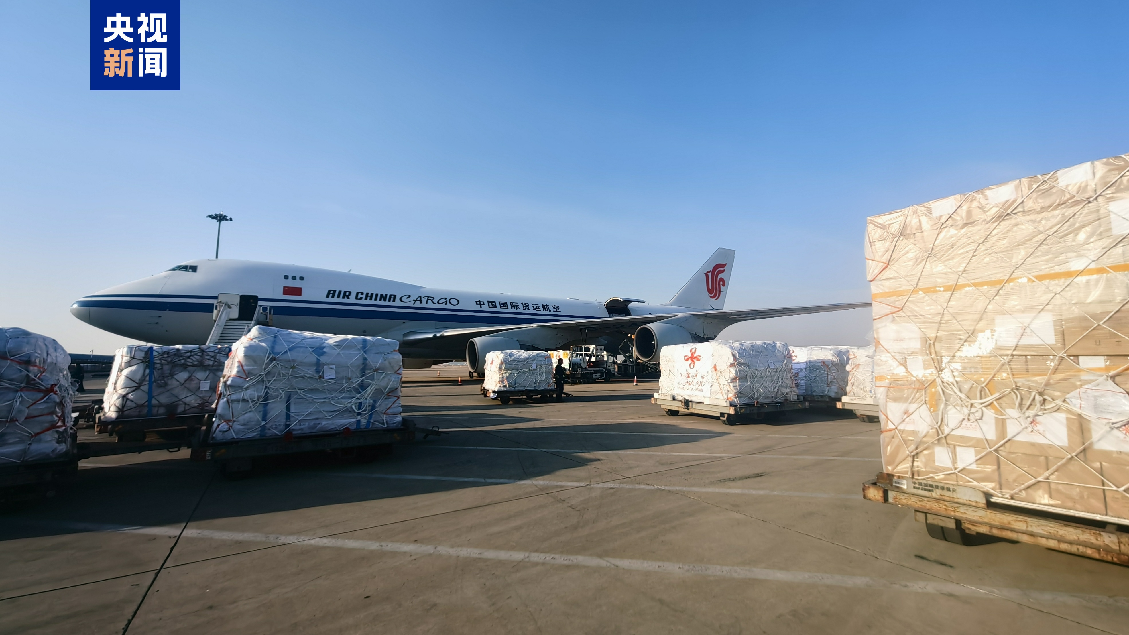 中国政府援助缅甸第二批紧急人道主义地震救灾物资运抵交付