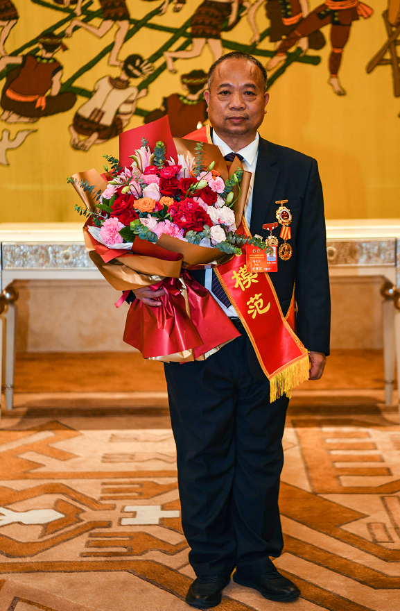 阿里AI工程师首获“全国劳动模范”荣誉称号