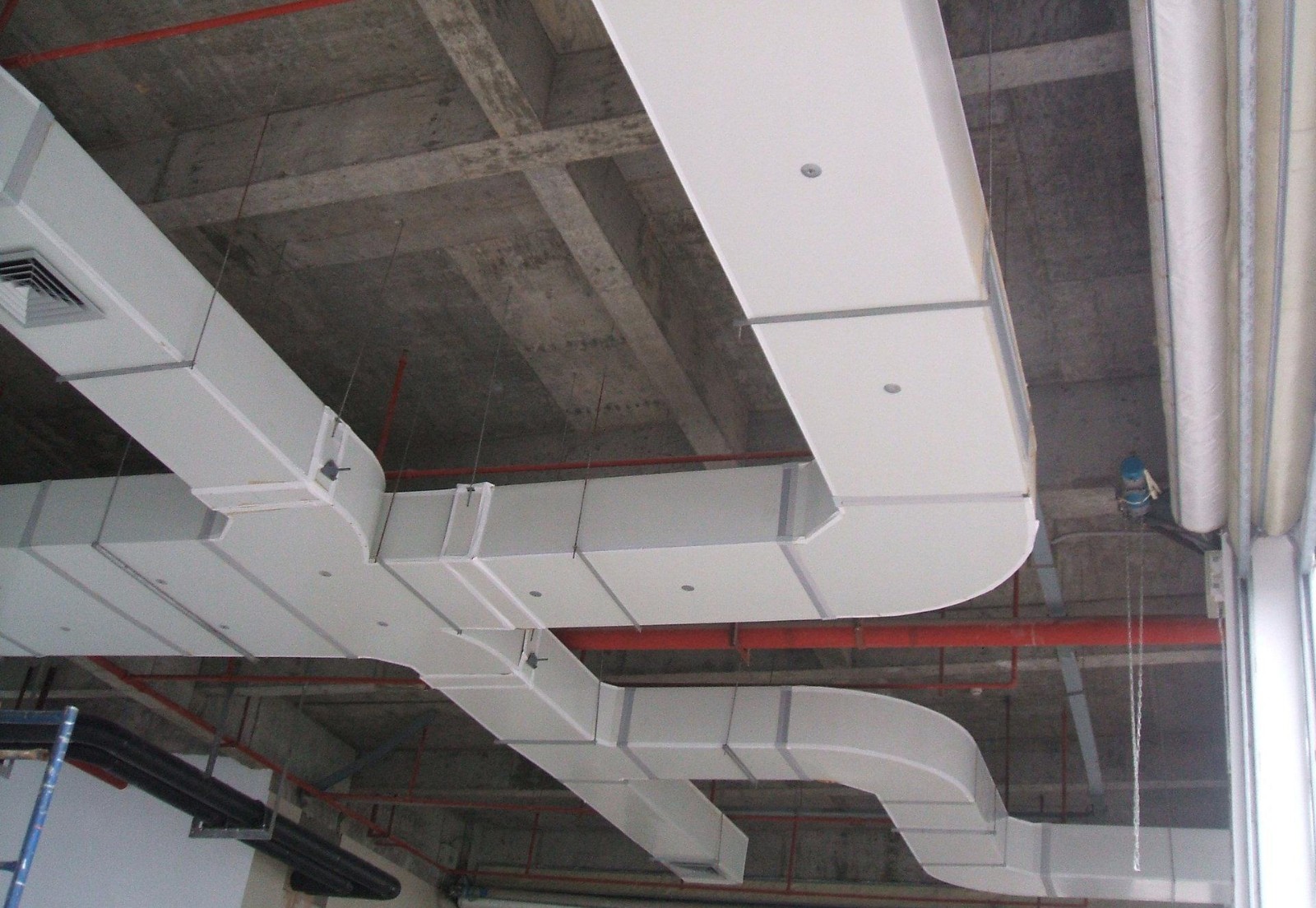 中集集团获得发明专利授权：“一种复合板材生产系统及复合板材生产方法”