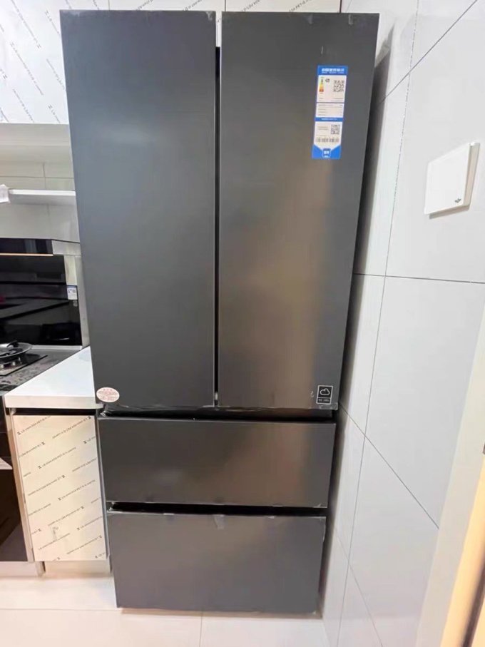 海尔智家获得发明专利授权：“冰箱”