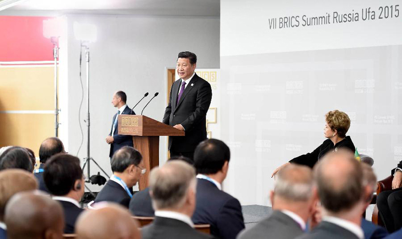 习近平访问金砖国家新开发银行