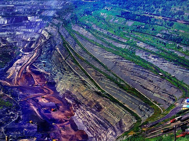 大中矿业获得发明专利授权：“一种用于矿山的大通风量多级通风装置”