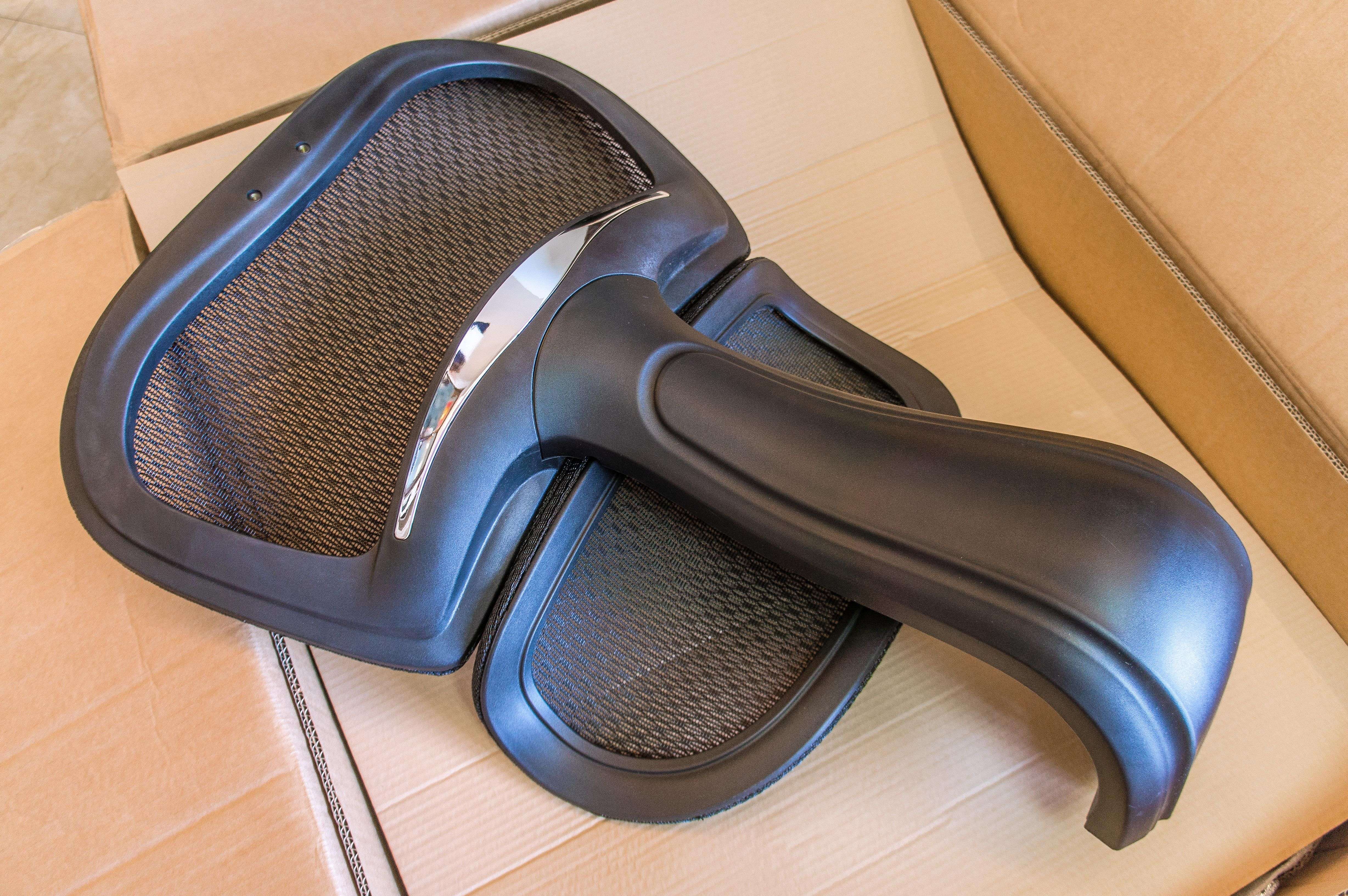 1093个废弃餐盒变身“躺平”听鸟椅 “青山公益城市森林”落地北京