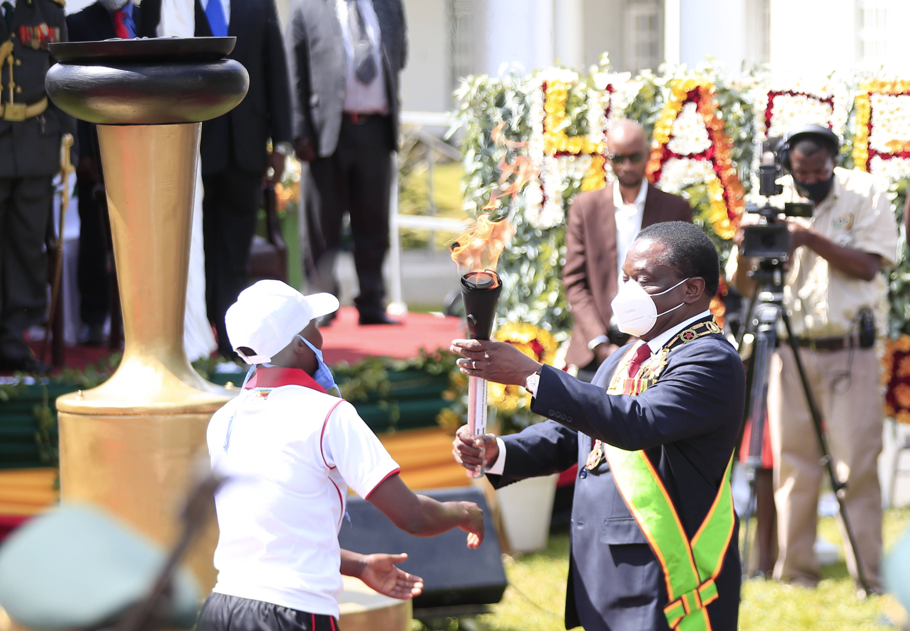 津巴布韦4月钻石出口激增912%