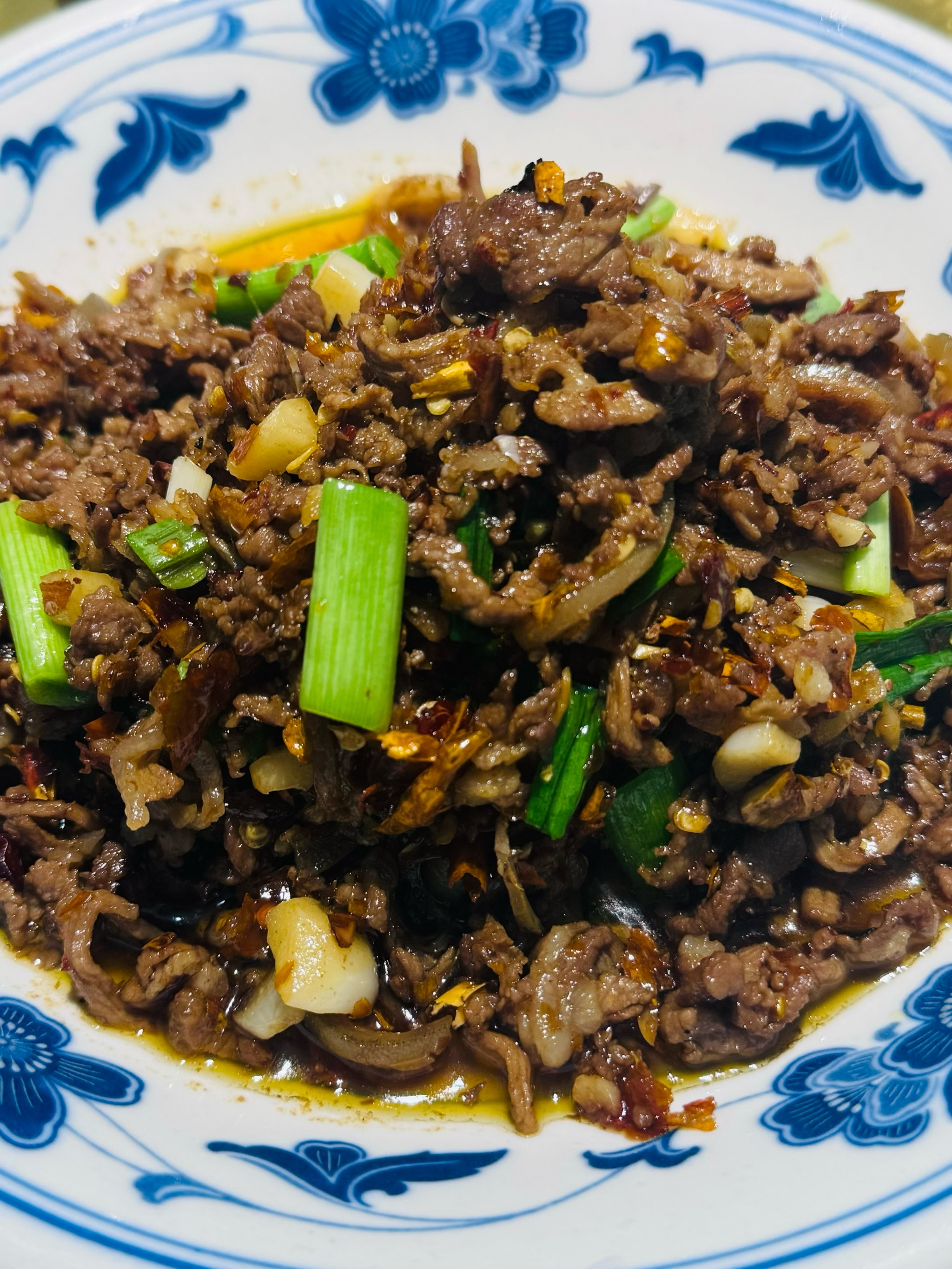 寻味之旅深拓广延 144城3091家餐厅上榜2025大众点评“必吃榜”