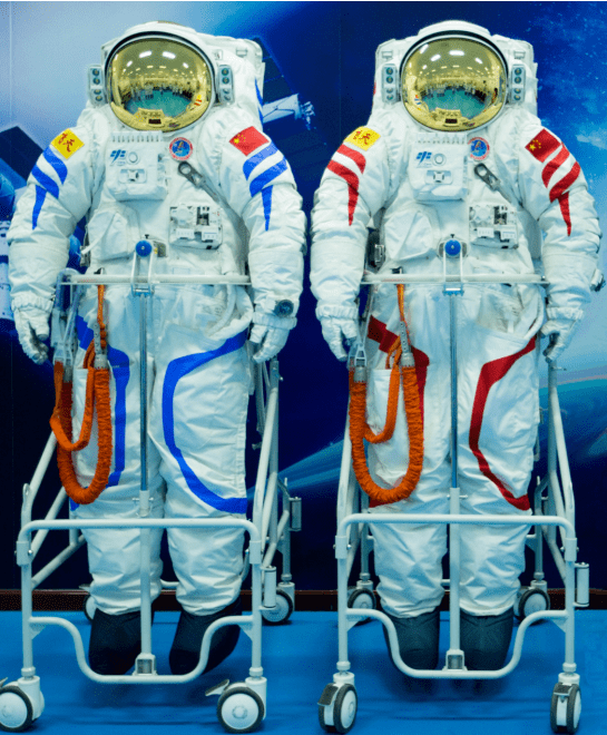 “送货量”创新高、鲜桃首次上天、舱外服上新——天舟九号货运飞船发射任务看点详解