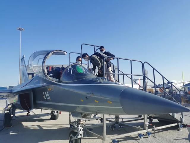 阿联酋举办国际民航领导者项目第四届会议