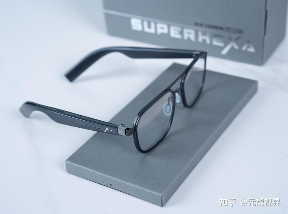 AI眼镜，可以戴上的“随身视界”