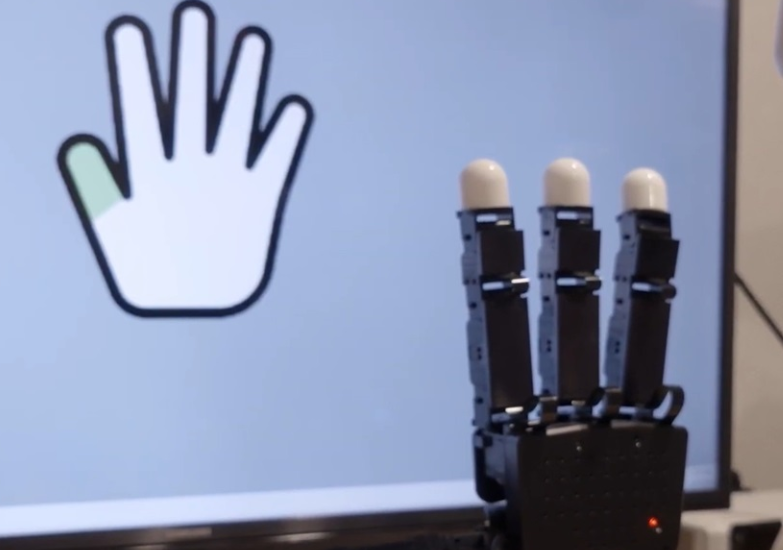 研究人员利用脑机接口尝试解码内心独白