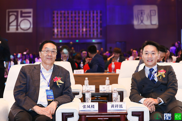 热门基再现发行小高峰！规模差距拉大，持营如何做？