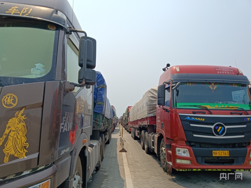 热门基再现发行小高峰！规模差距拉大，持营如何做？