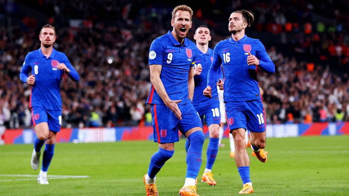 今年8月波黑联邦职工平均净工资1595马克，同比名义增长15.2%