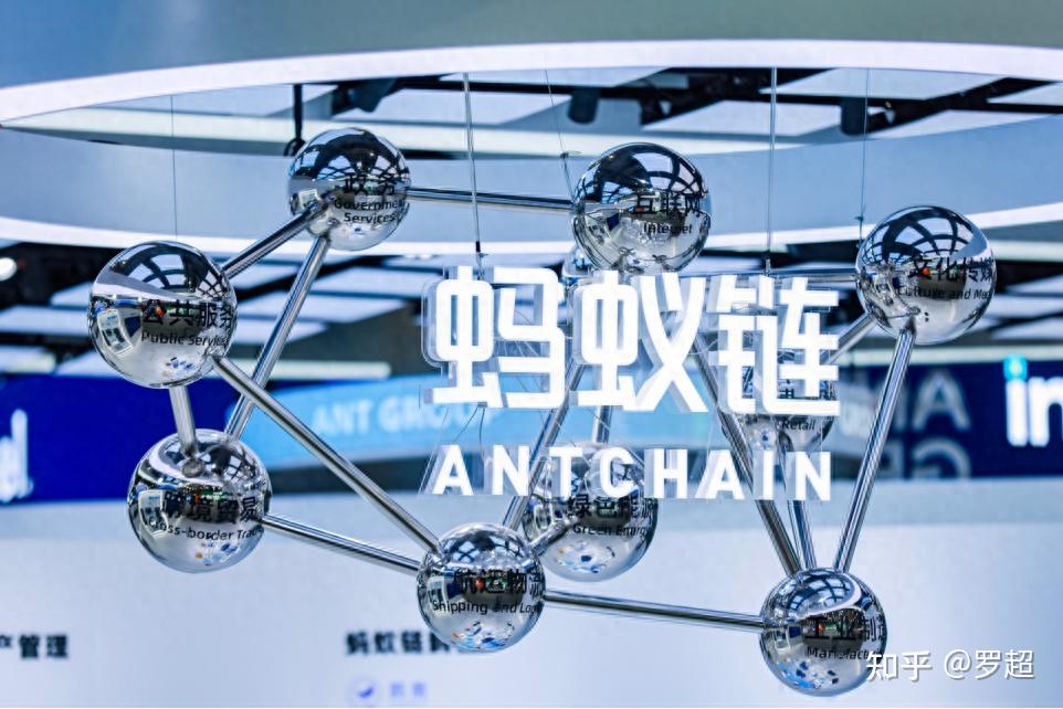 OceanBase发布首款AI数据库seekdb，探索数据库AI范式的跃迁