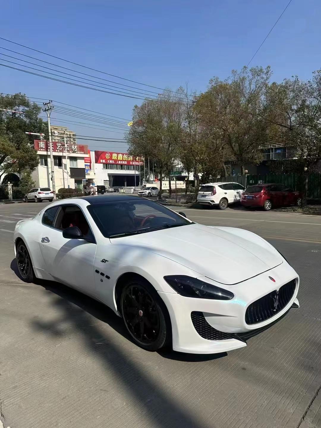 35万开回家，“跑车皇后”玛莎拉蒂和小米抢客户