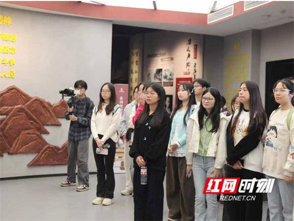 青春华章·踏浪新质潮丨承先辈之志 赴科技之约 大思政课点燃青春梦想