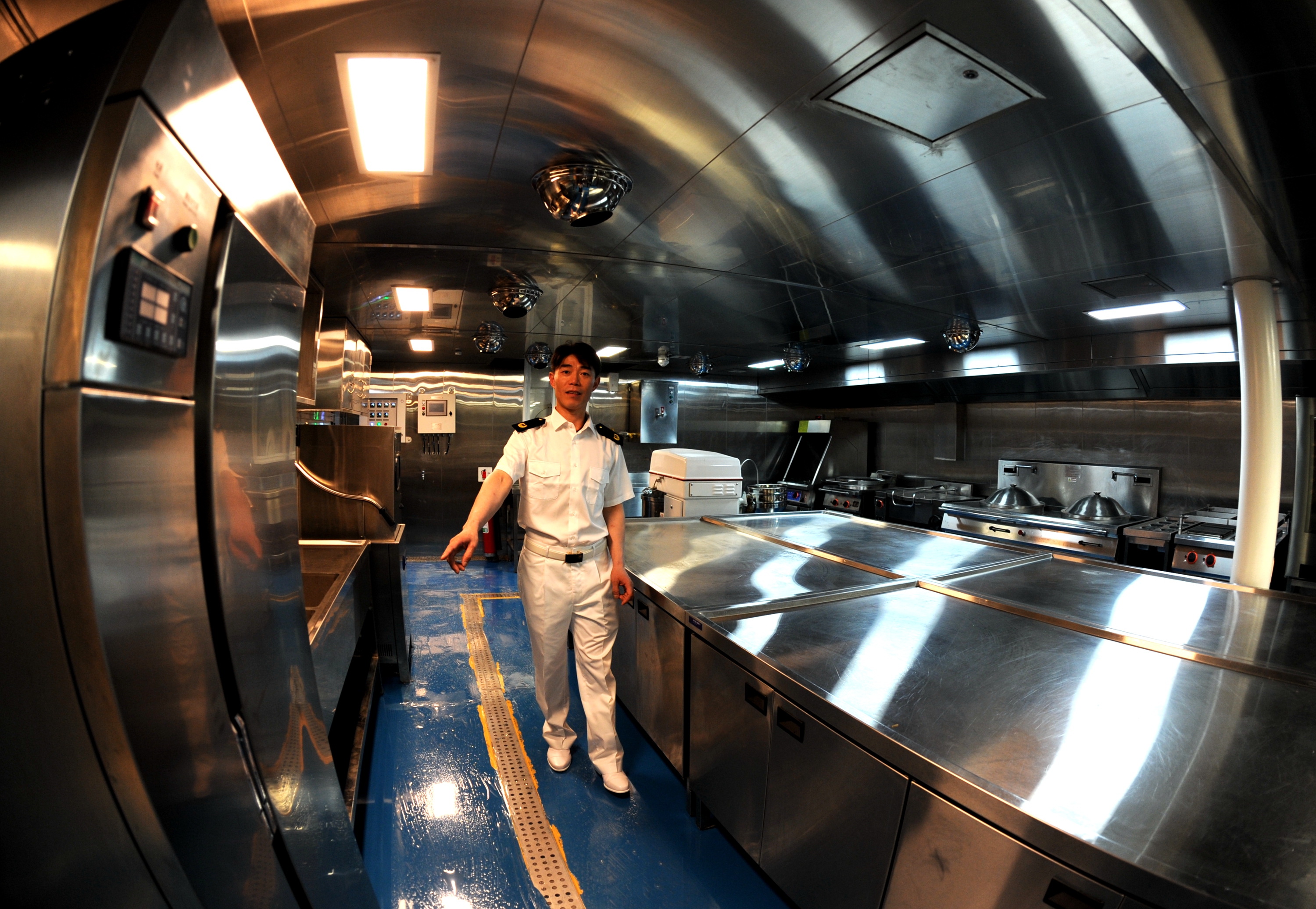 告诉雪龙号，大洋极地也能种菜了