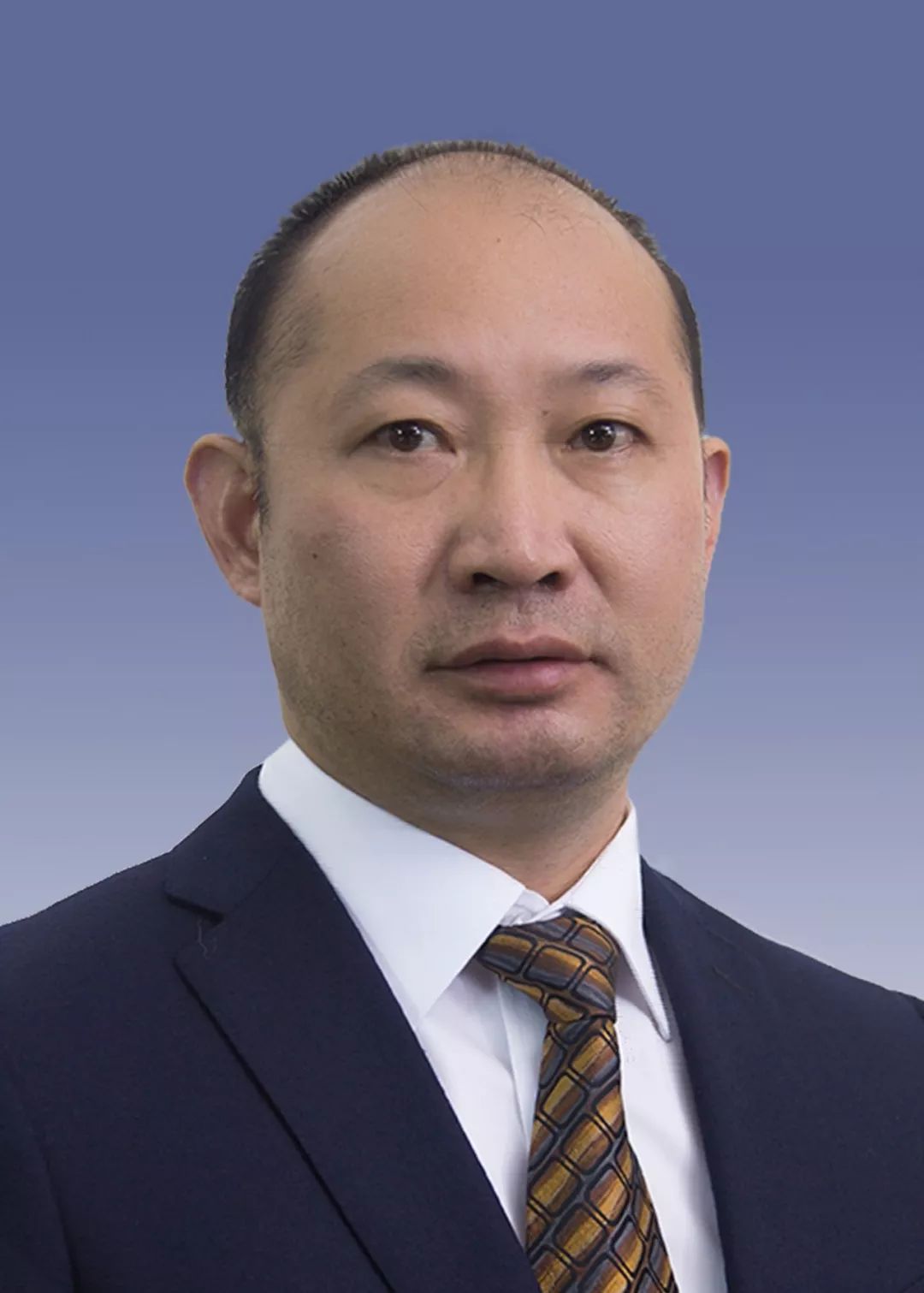 新晨科技：12月9日高管康路减持股份合计3万股