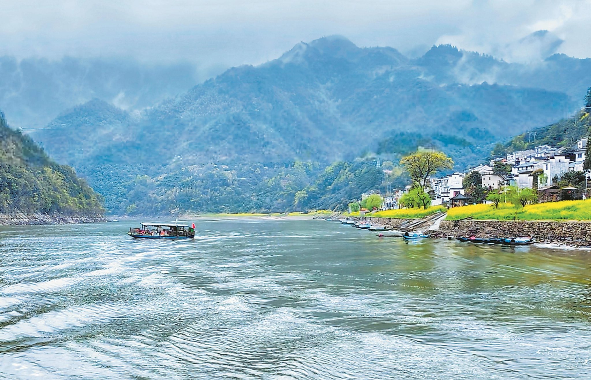 新赣江：12月15日高管刘晓鹏减持股份合计10000股
