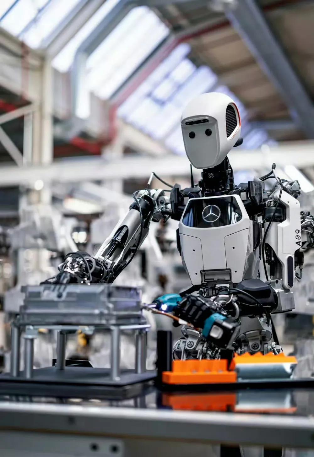 在科技工厂，探访机器人产业未来走向