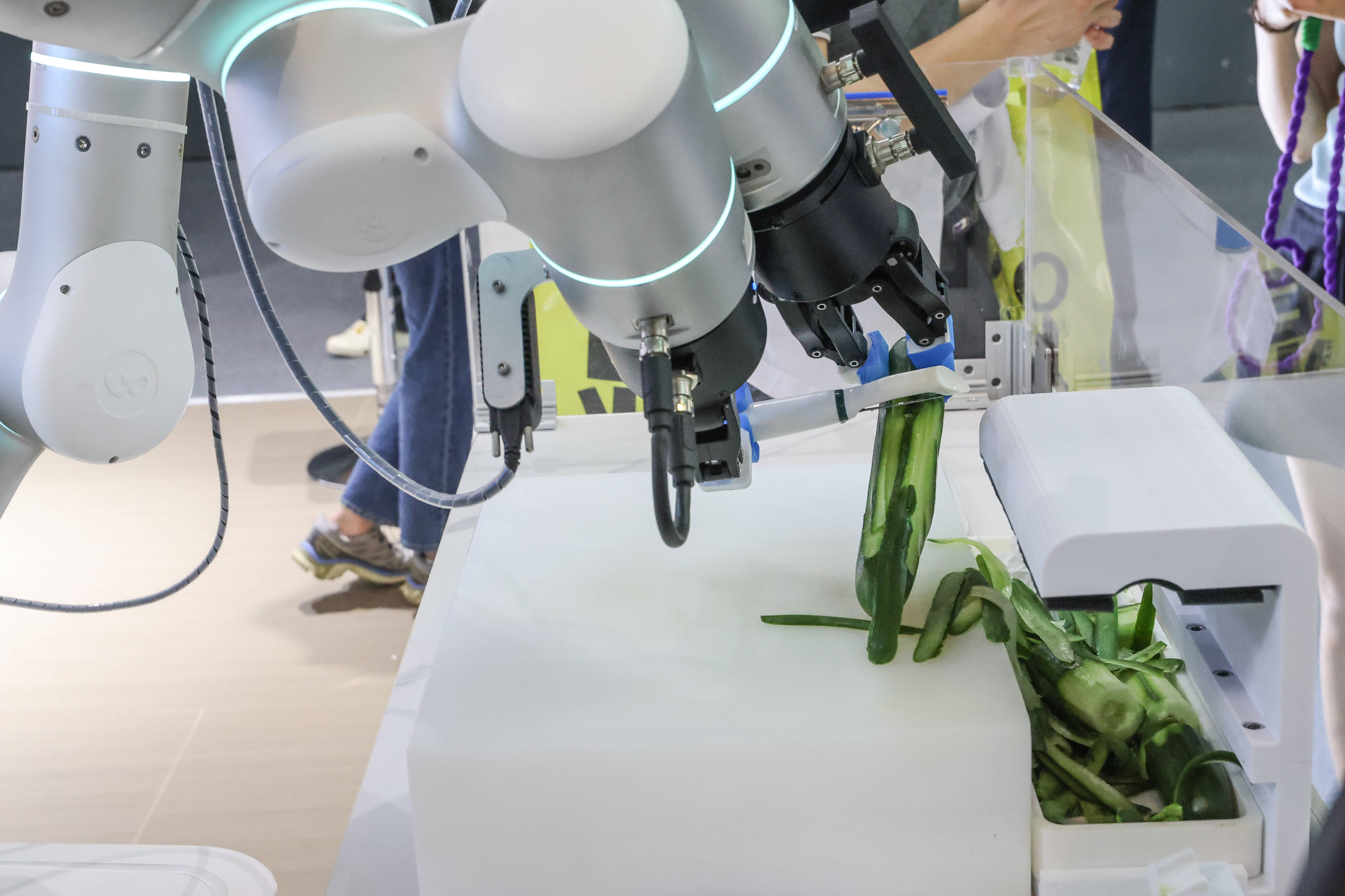 市场最前沿丨越来越智慧！具身智能走向更多生活场景