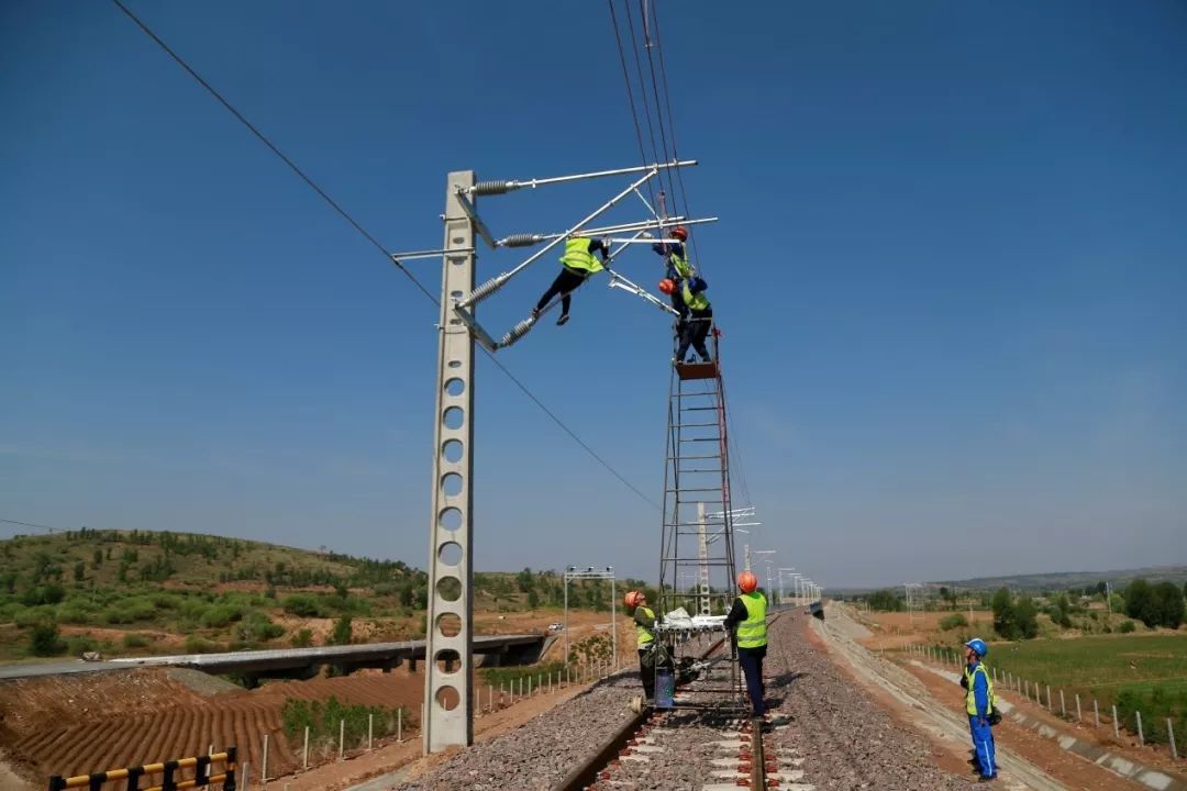 阿尔及利亚西部矿业铁路线进入最后施工阶段
