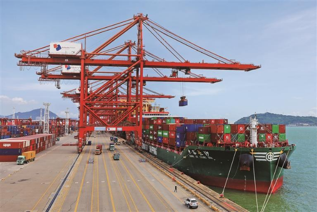 阿联酋推出全球首个海事服务包 重塑国际航运未来