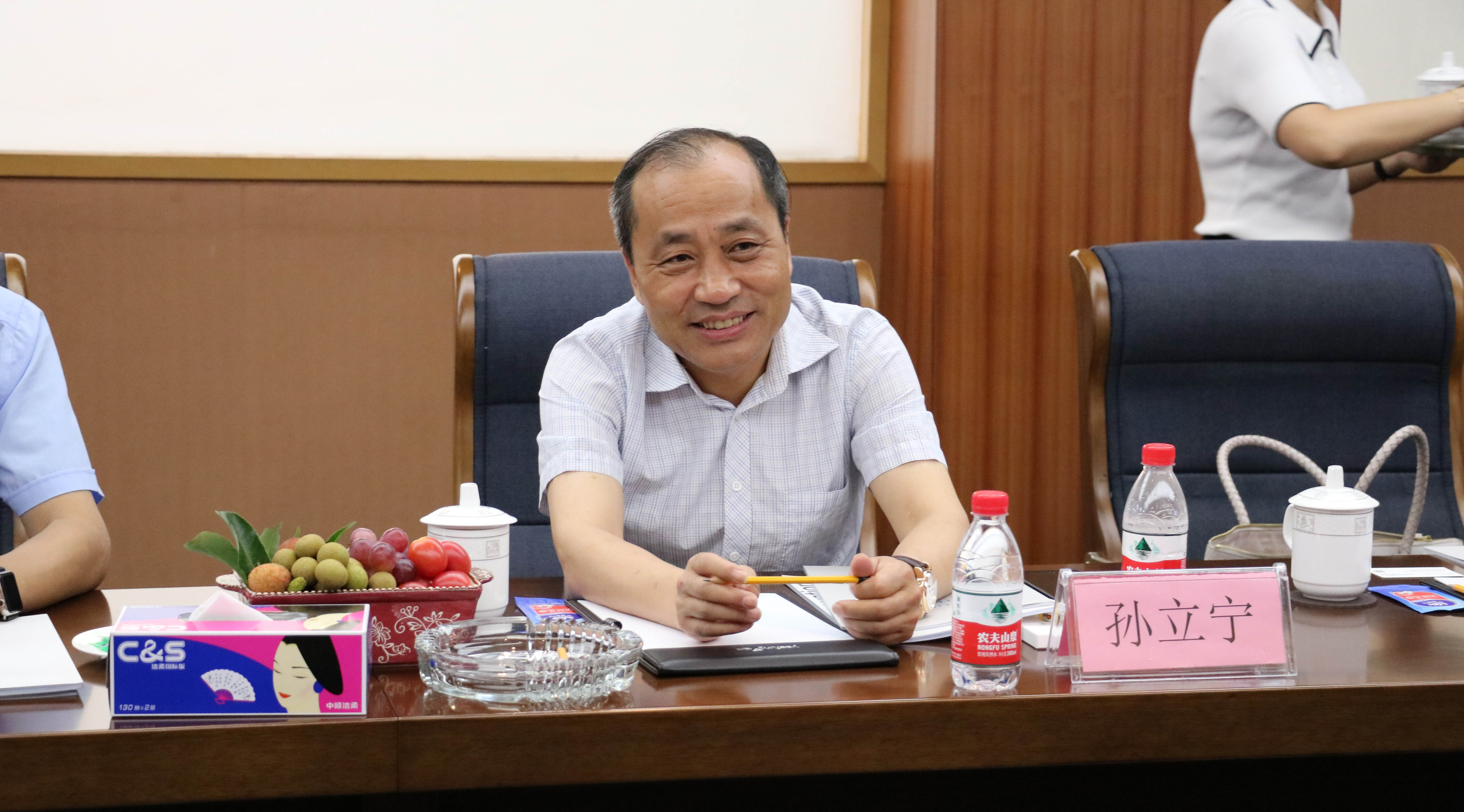 AI开发下一代叠层技术！晶科能源与晶泰科技签署技术研发合作协议