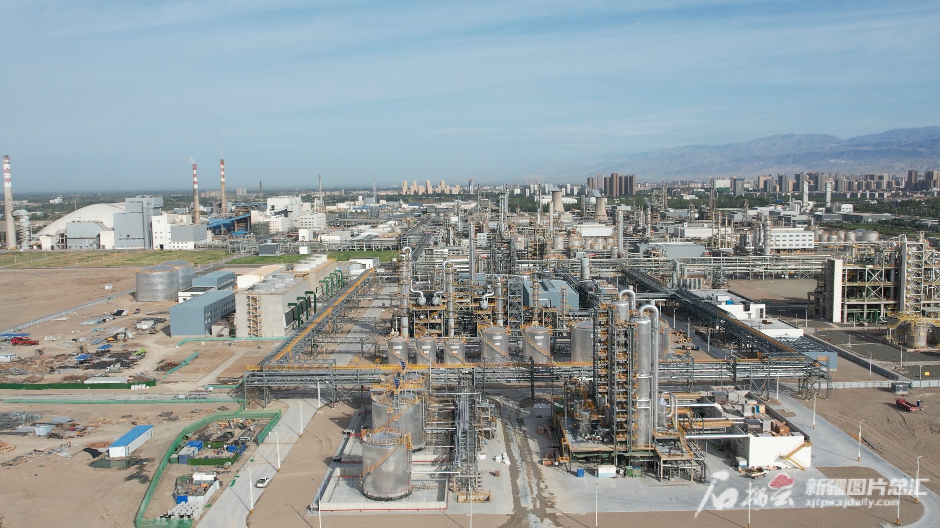 博源化工：阿拉善天然碱项目二期正在试车