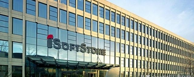 软通动力：1月15日高管刘天文减持股份合计45.6万股