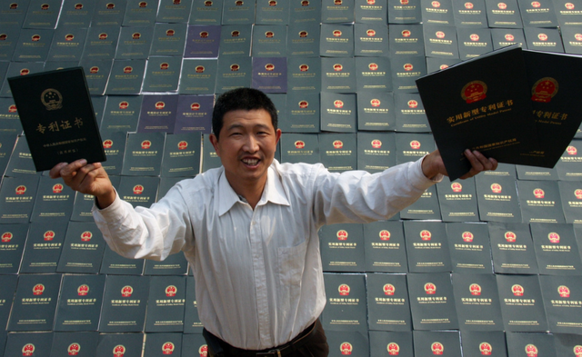 兰剑智能获得实用新型专利授权：“一种叠箱设备以及仓储系统”