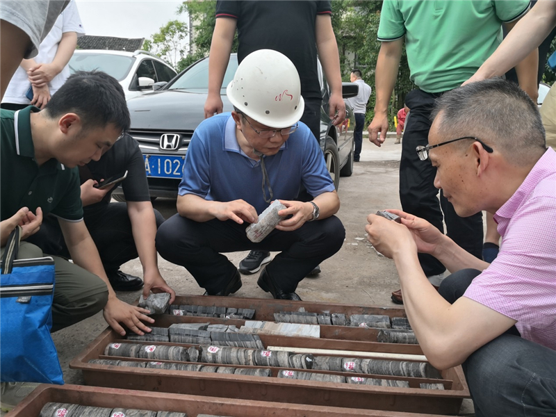 盐湖股份：刚果（布）BMB钾盐矿权区勘查工作有序开展中