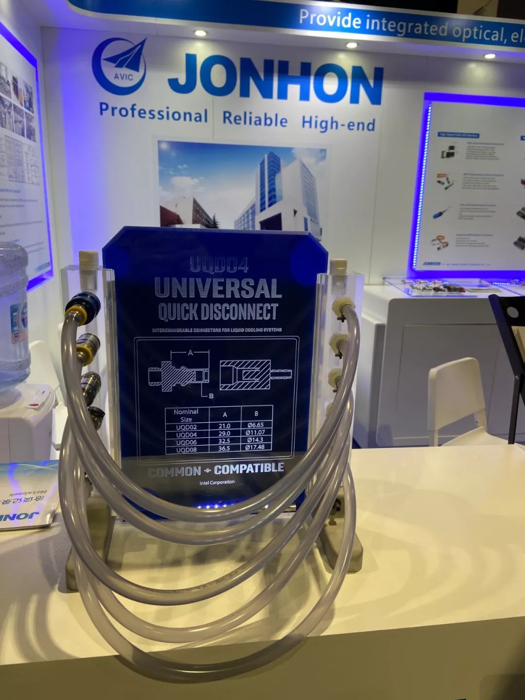 中航光电获得发明专利授权：“一种元器件散热结构内嵌的印制板装置”