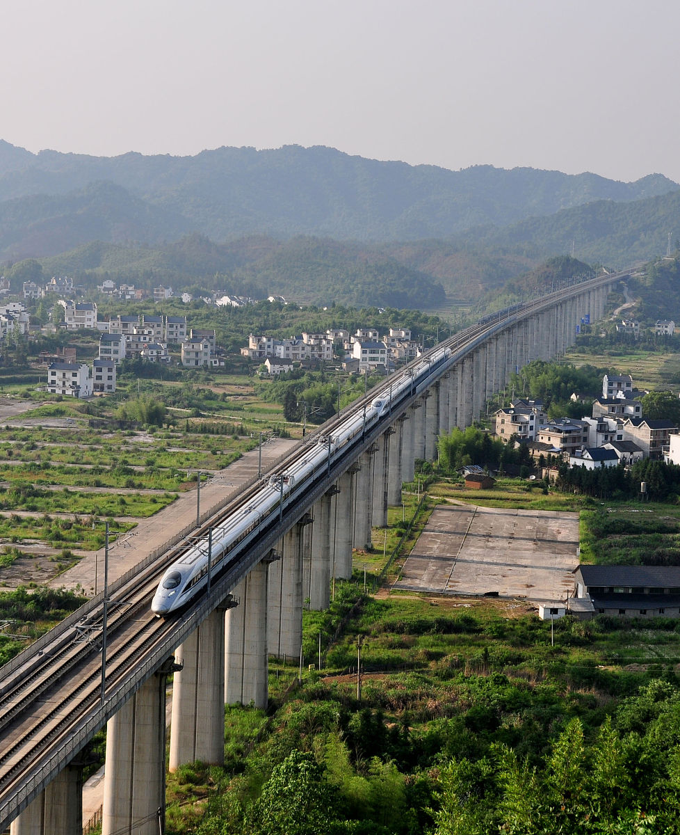 “飞机+高铁”畅通新春“自由行”