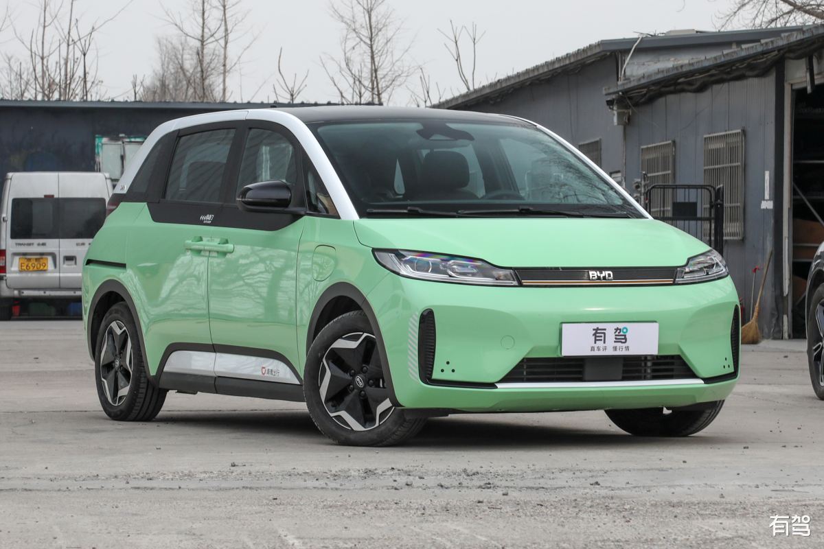 比亚迪公布国际专利申请：“车辆脱困方法、装置、系统、设备、程序产品及一种车辆”