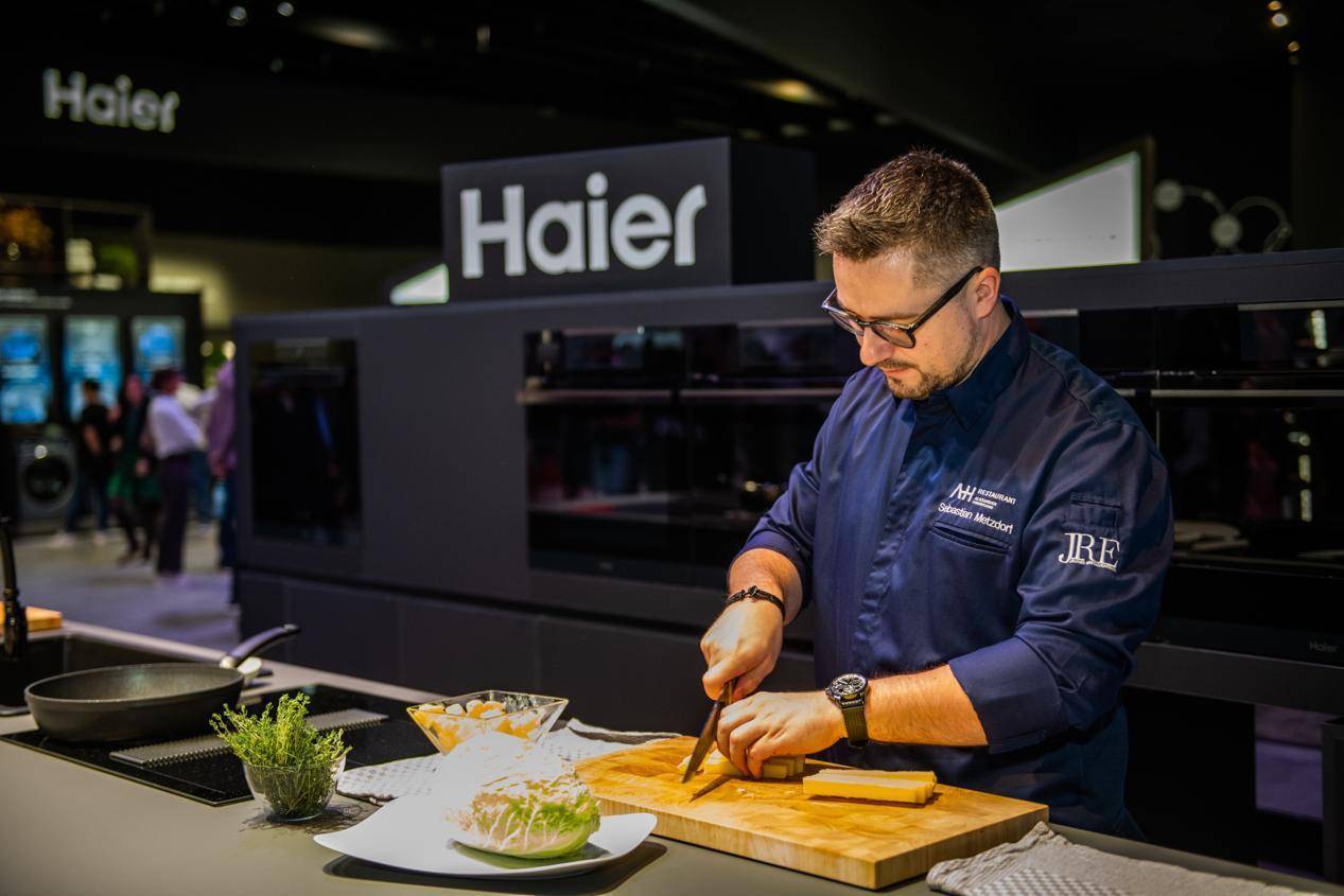 海信全场景机器人矩阵亮相AWE2026 推动智慧家庭走向“主动服务”