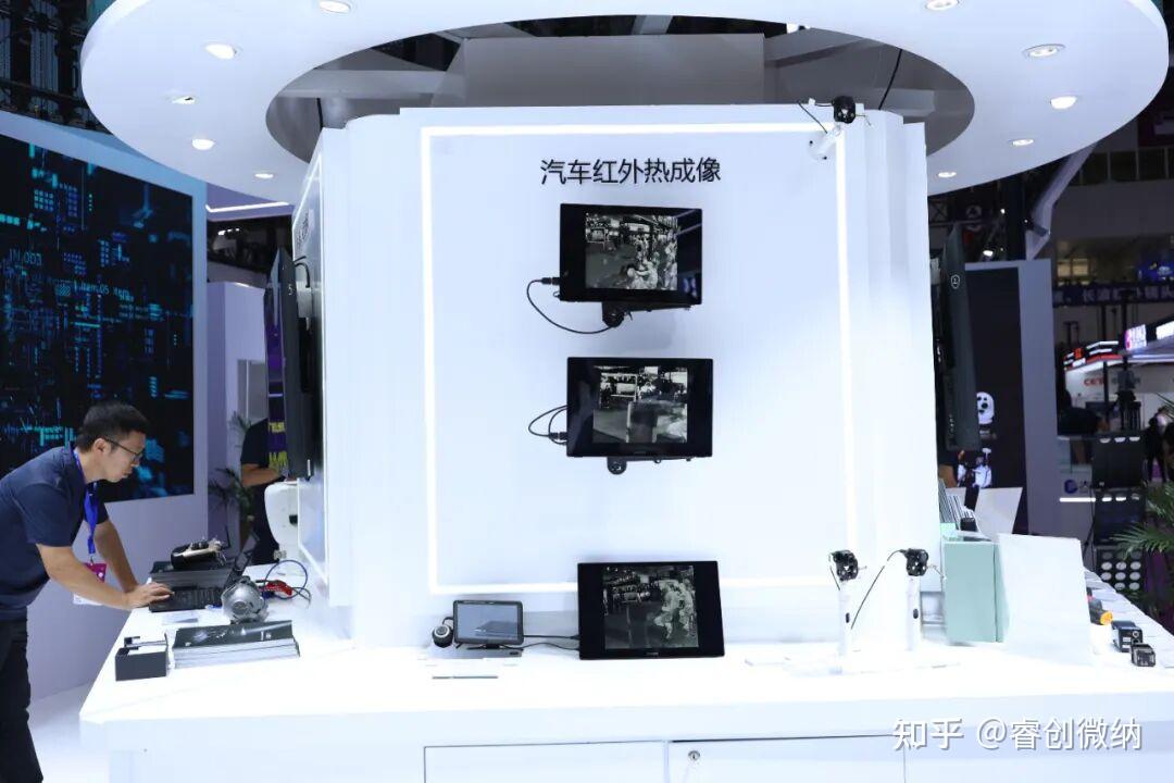 硅藻微米机器人精准“狙击”脑胶质瘤