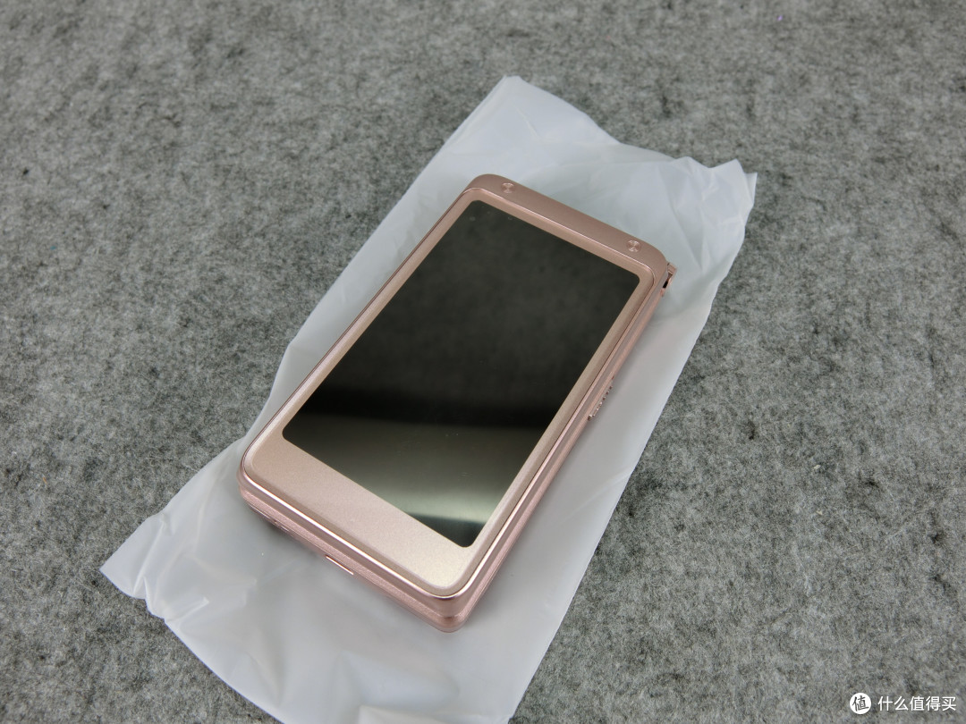 科大讯飞获得实用新型专利授权：“转轴翻盖测试设备”