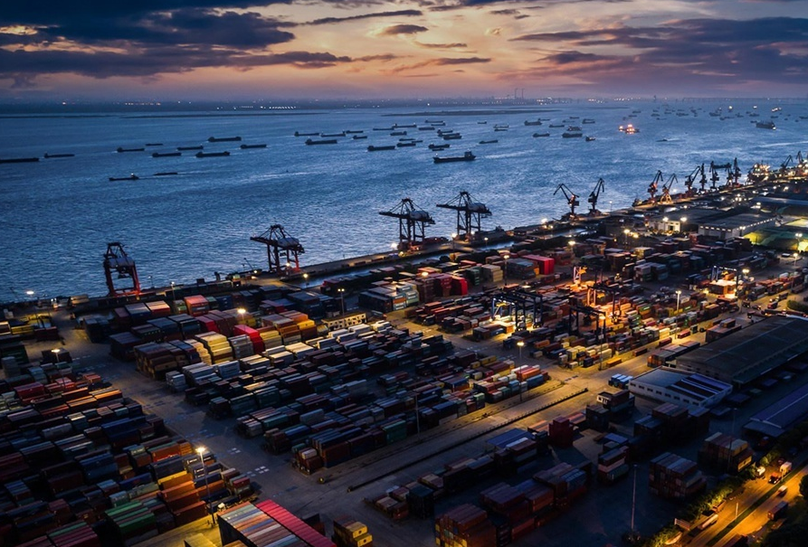 津巴布韦对小型金矿实施10%出口收入强制结汇