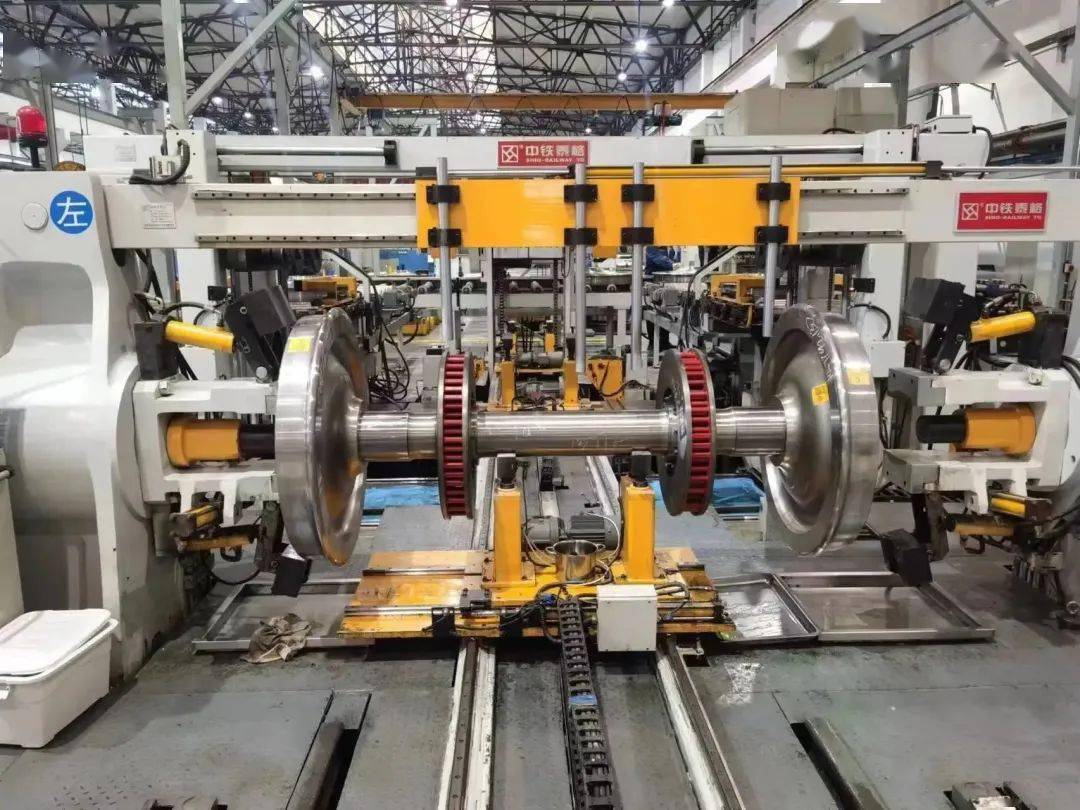 盘江股份获得实用新型专利授权：“一种轮对式自移装置”