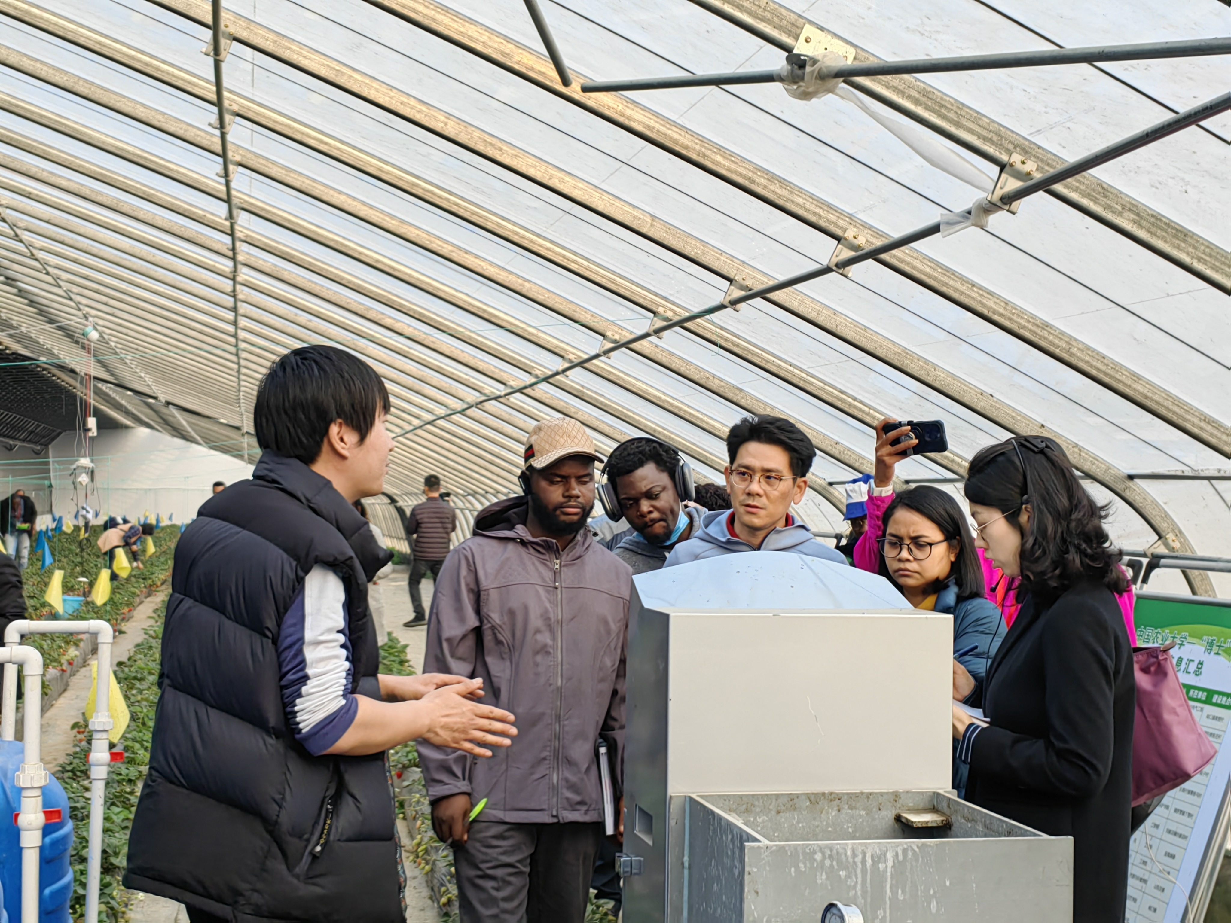 全球对接再升级，英意韩机构代表走进中关村综合保税区