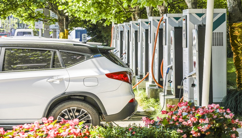 海新能科：继续推进定增相关工作