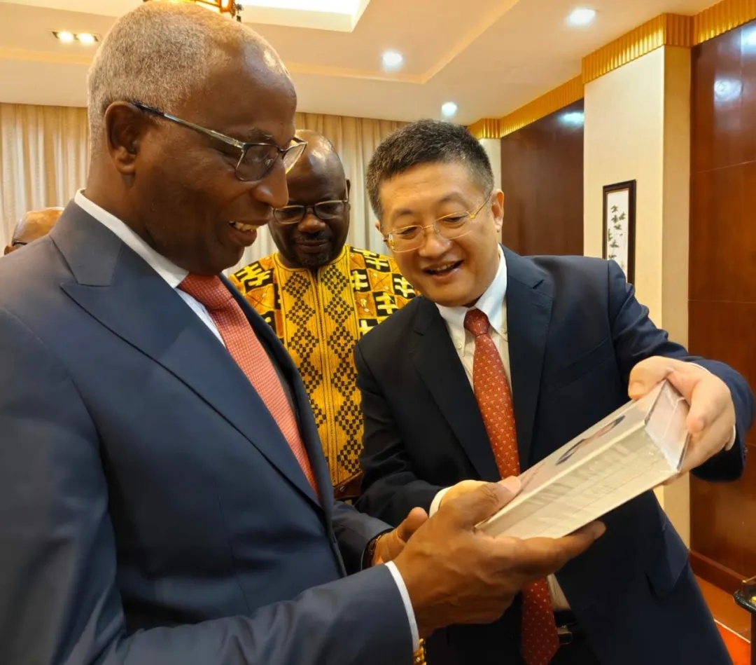 驻几内亚比绍大使杨仁火出席中国对非零关税宣介会