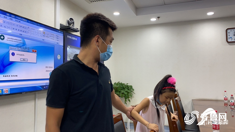 吉经济部长：税务和海关部门对企业的检查仍将继续