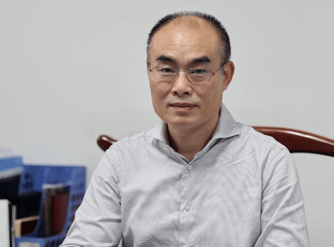 新农开发(600359.SH)：董事长唐建国辞职